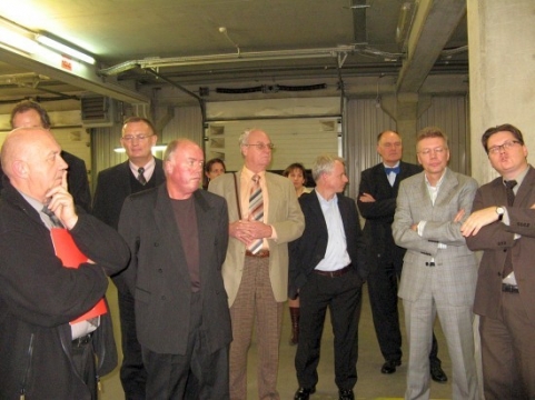 2008.11.27
