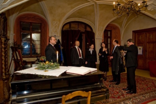 2011.12.09